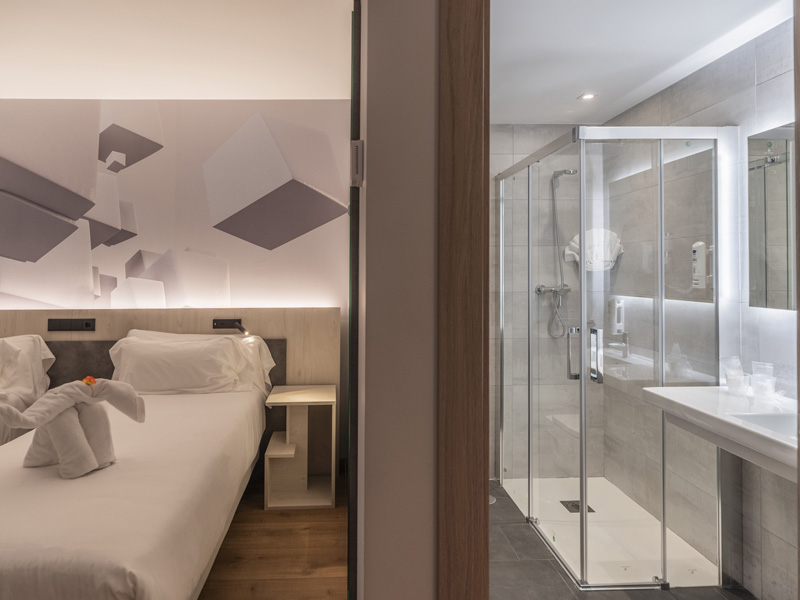hotel neru encanto leon centro boutique barrio humedo habitaciones superiores balcon 2