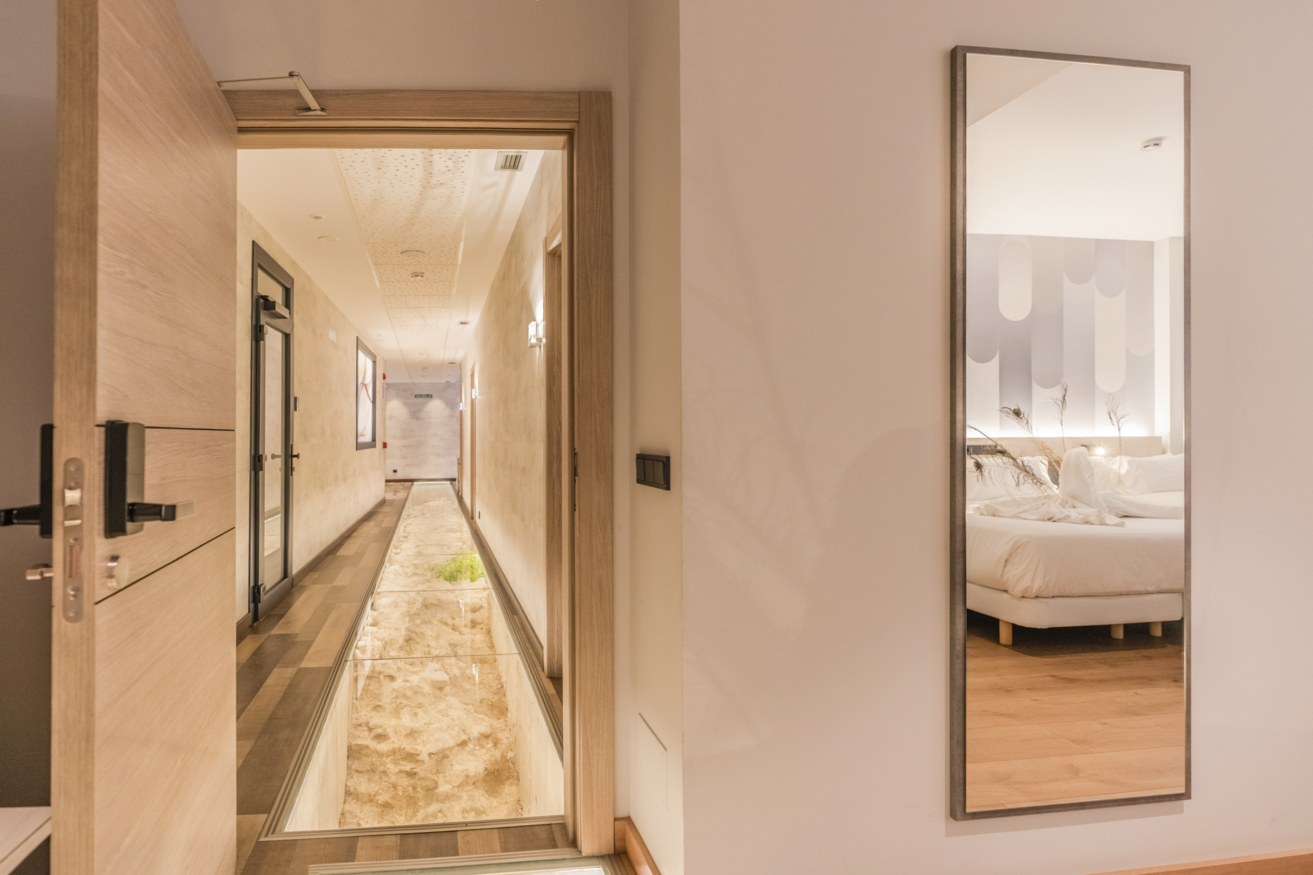 neru hotel en leon encanto boutique barrio humedo interior recepcion cab 4